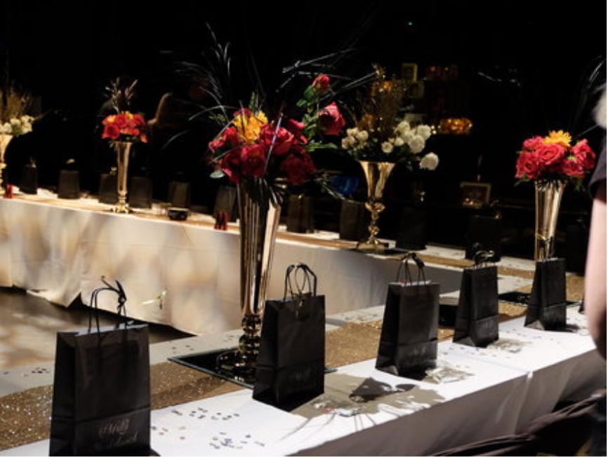 Decoration with flowers and bags